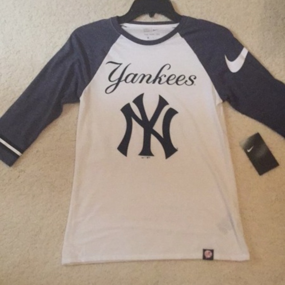 Nike Yankees 3/4 sleeve tshirt
